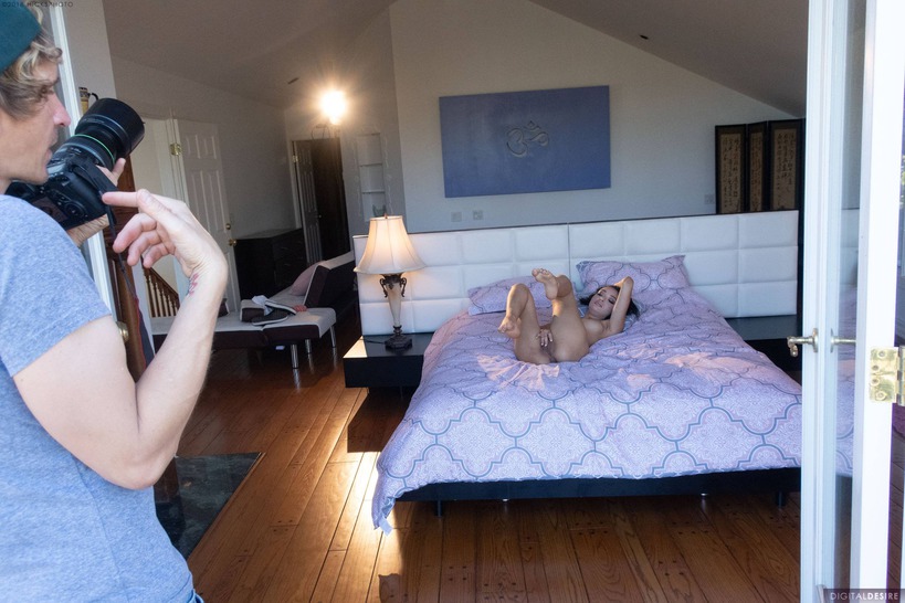 Behind The Scenes With Scarlett Bloom