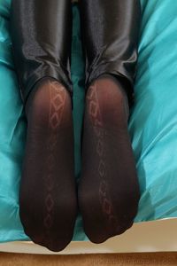 Lovely Caroline In Latex Jeans